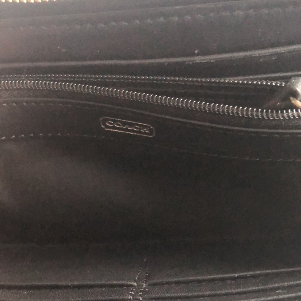 Coach Wallet - Picture 4 of 8
